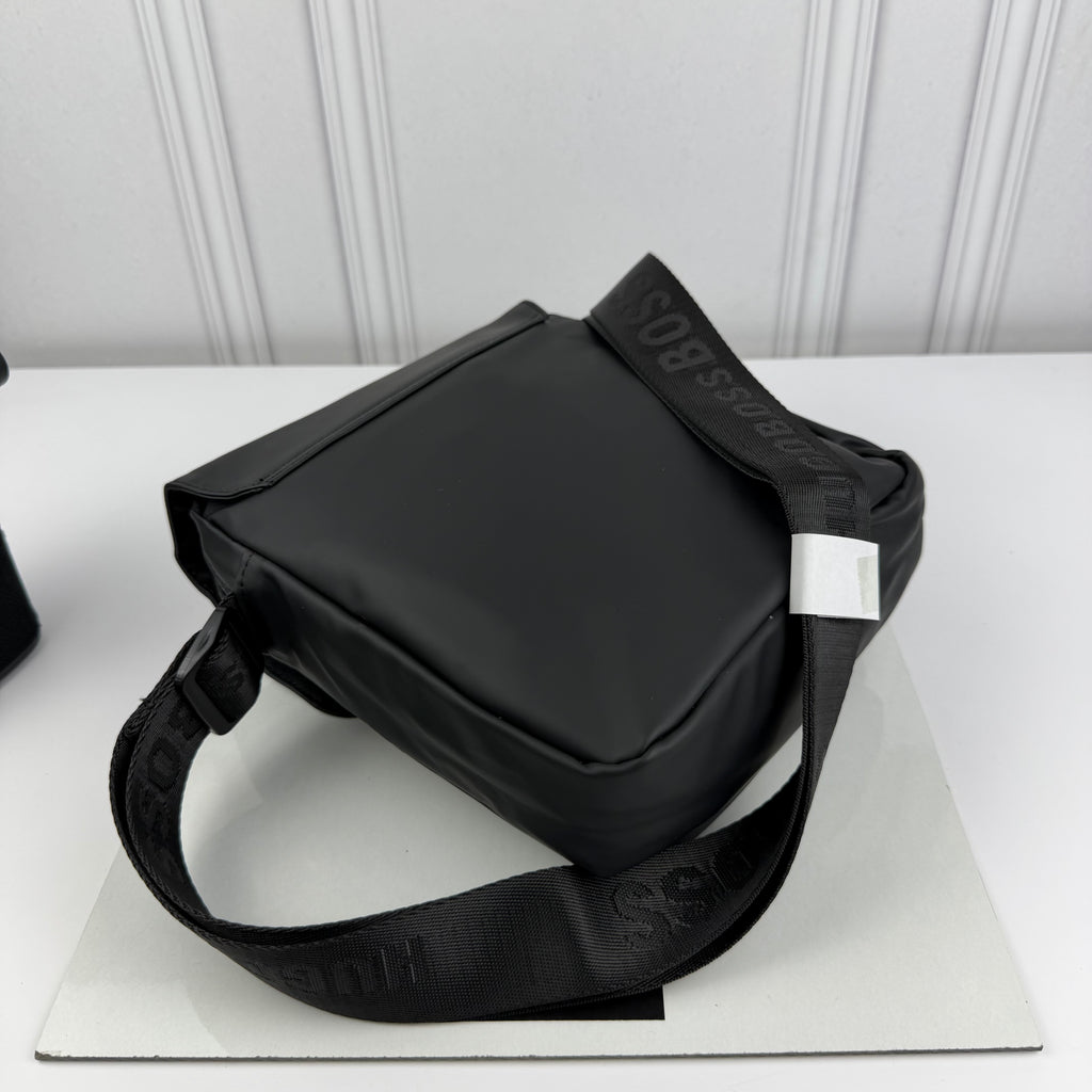 SACOCHE HUGO BOSS QUALITÉ PREMIUM VN-618