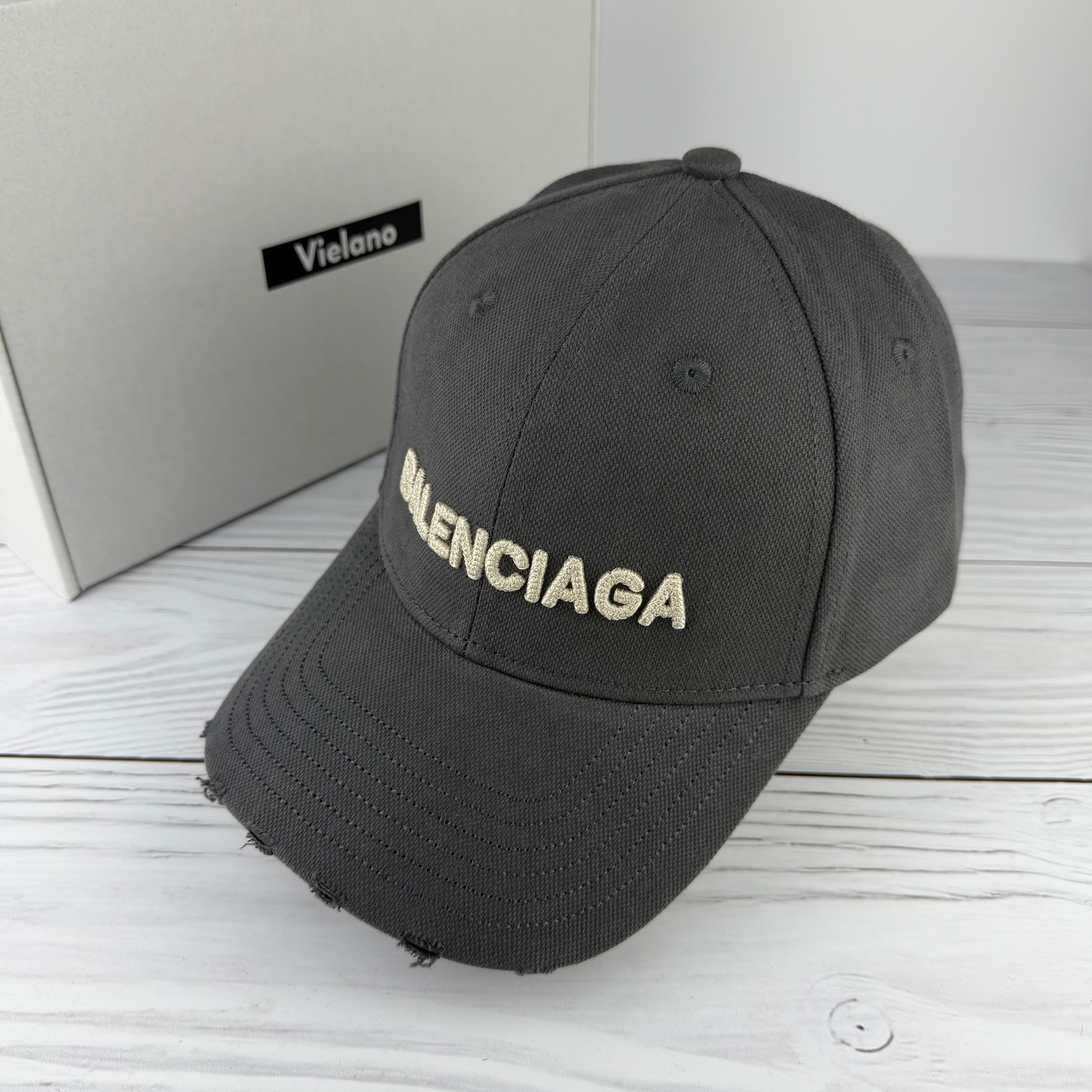 CASQUETTE BALENCIAGA SUPER QUALITÉ VN-393