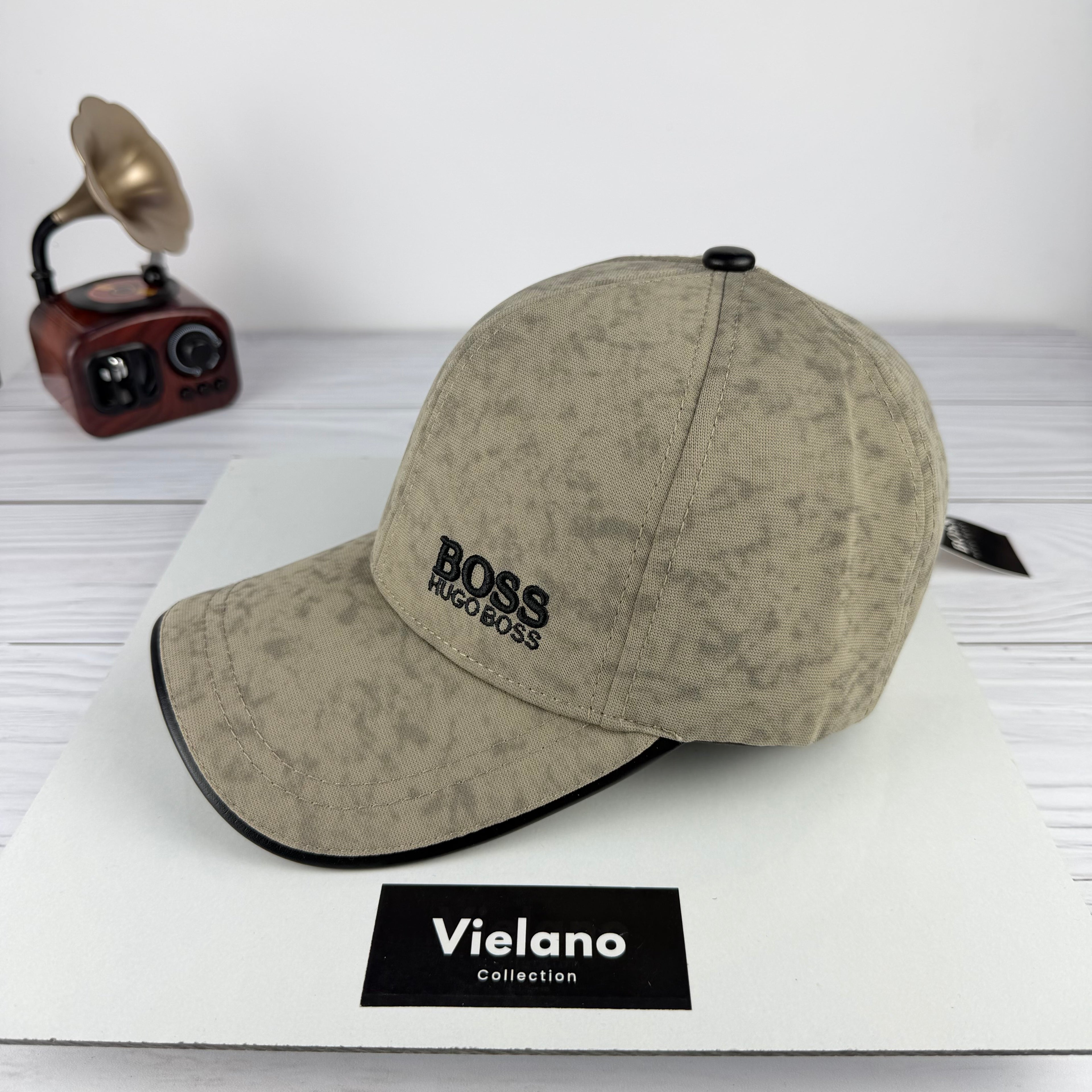 CASQUETTE BOSS SUPER QUALITÉ VN-552