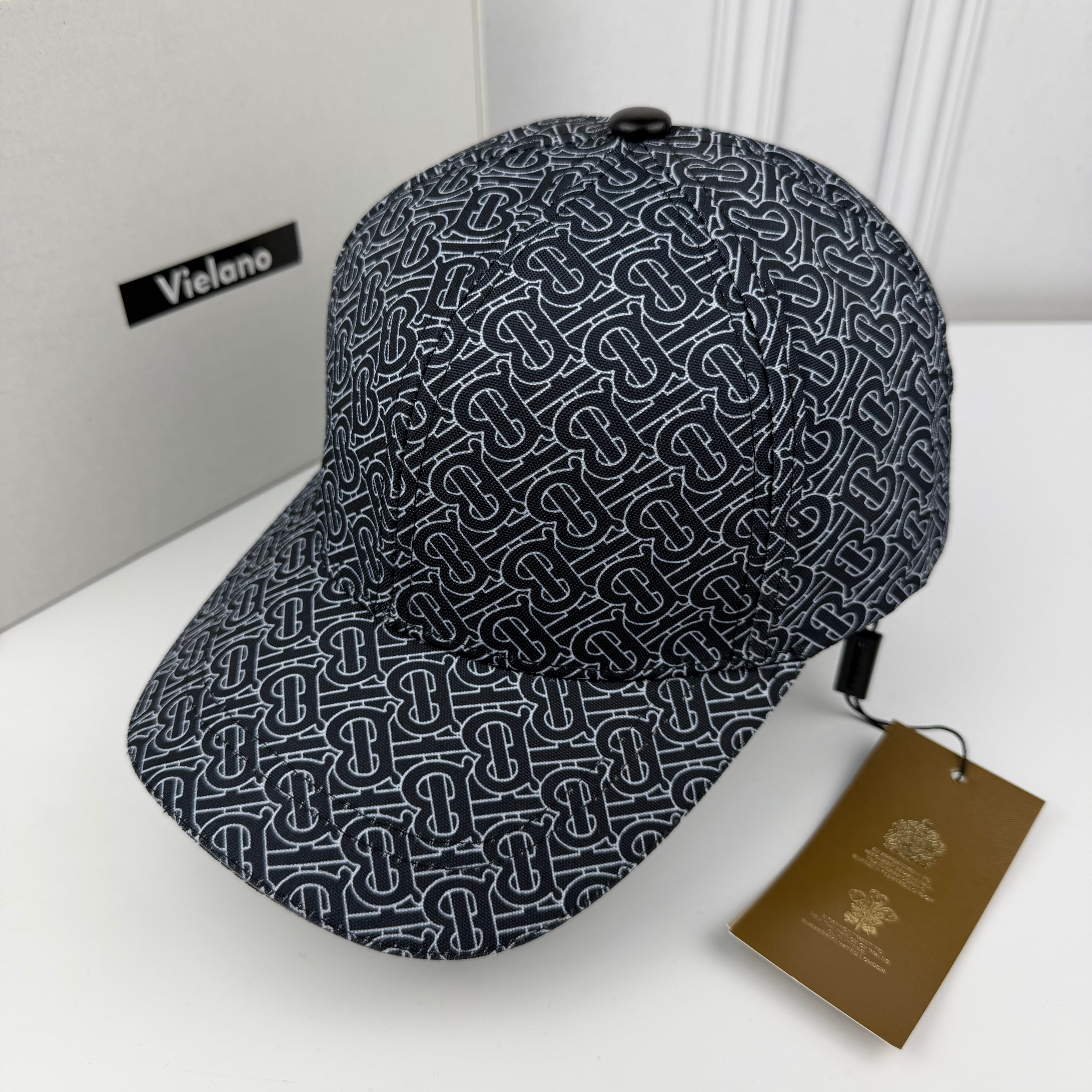 CASQUETTE BURBERRY SUPER QUALITÉ VN-648