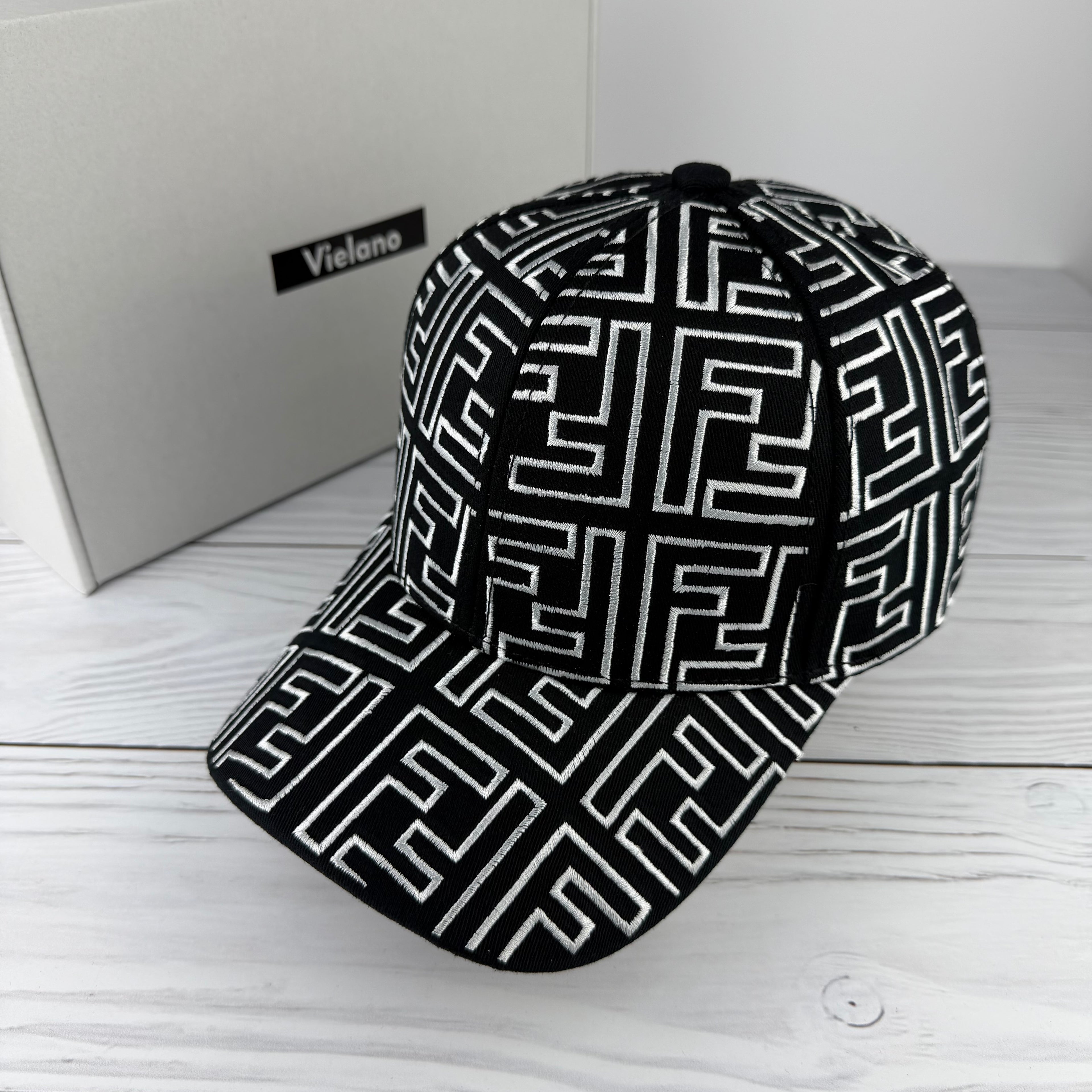 CASQUETTE FENDI SUPER QUALITÉ VN-448