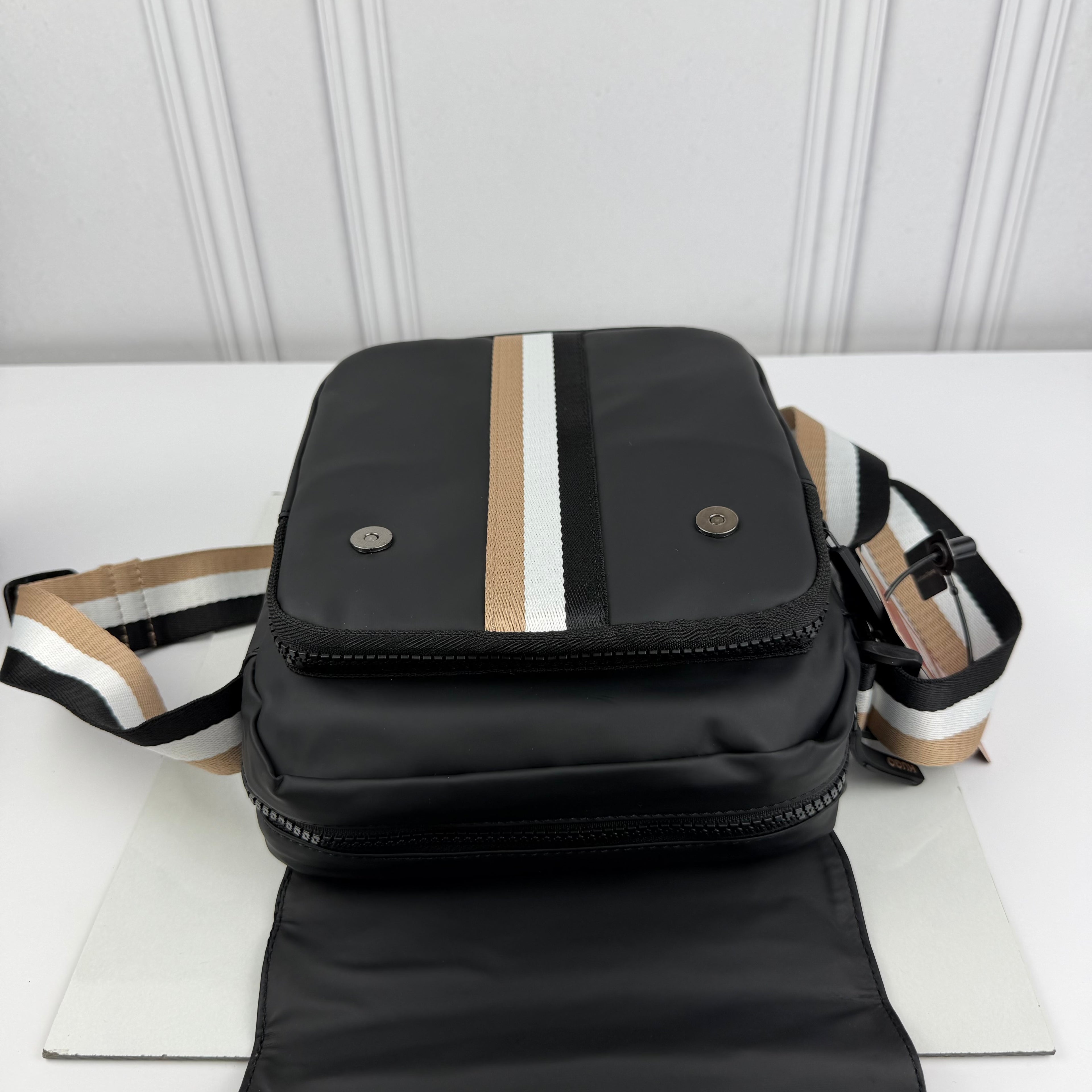 SACOCHE HUGO BOSS QUALITÉ PREMIUM VN-619