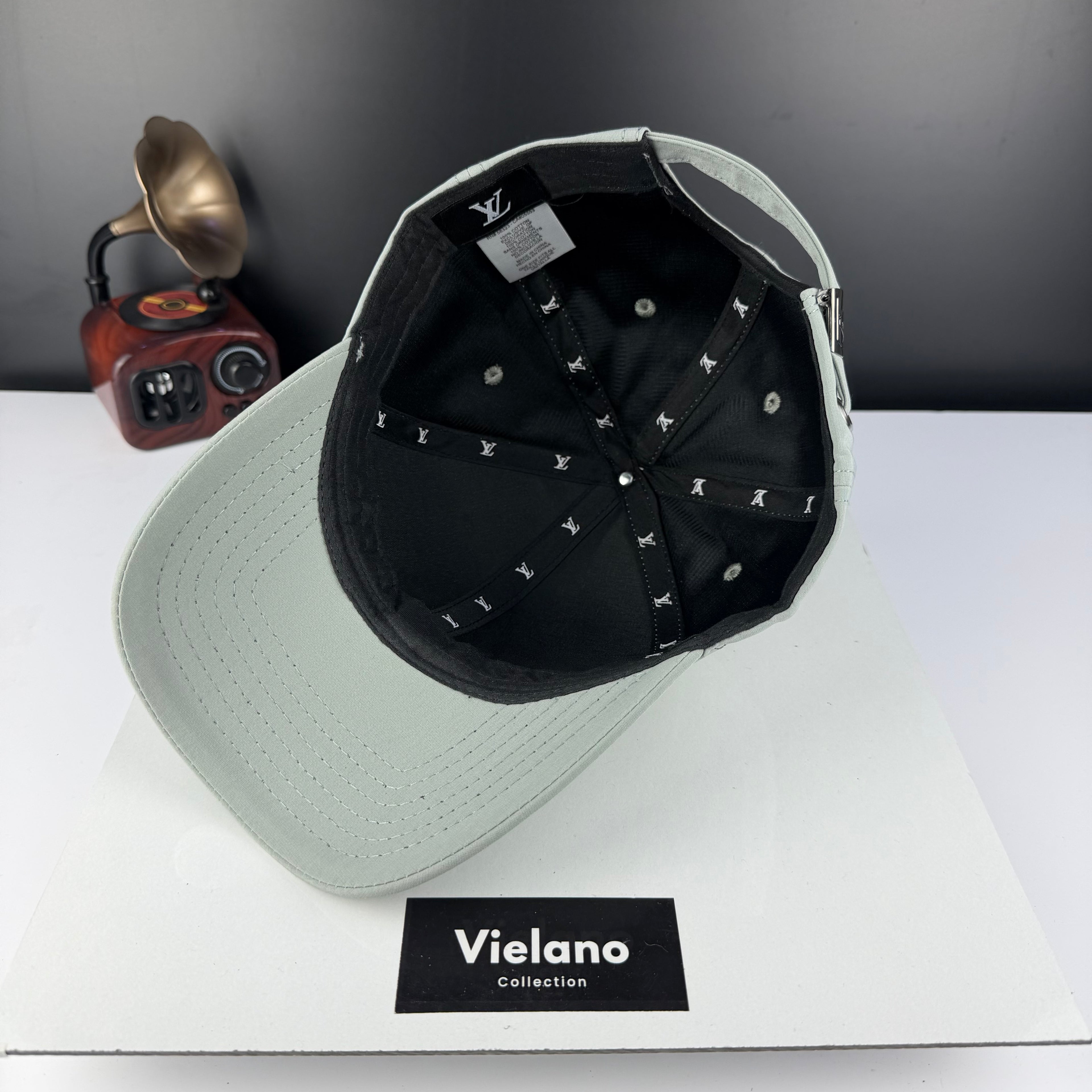 CASQUETTE LV SUPER QUALITÉ VN-452