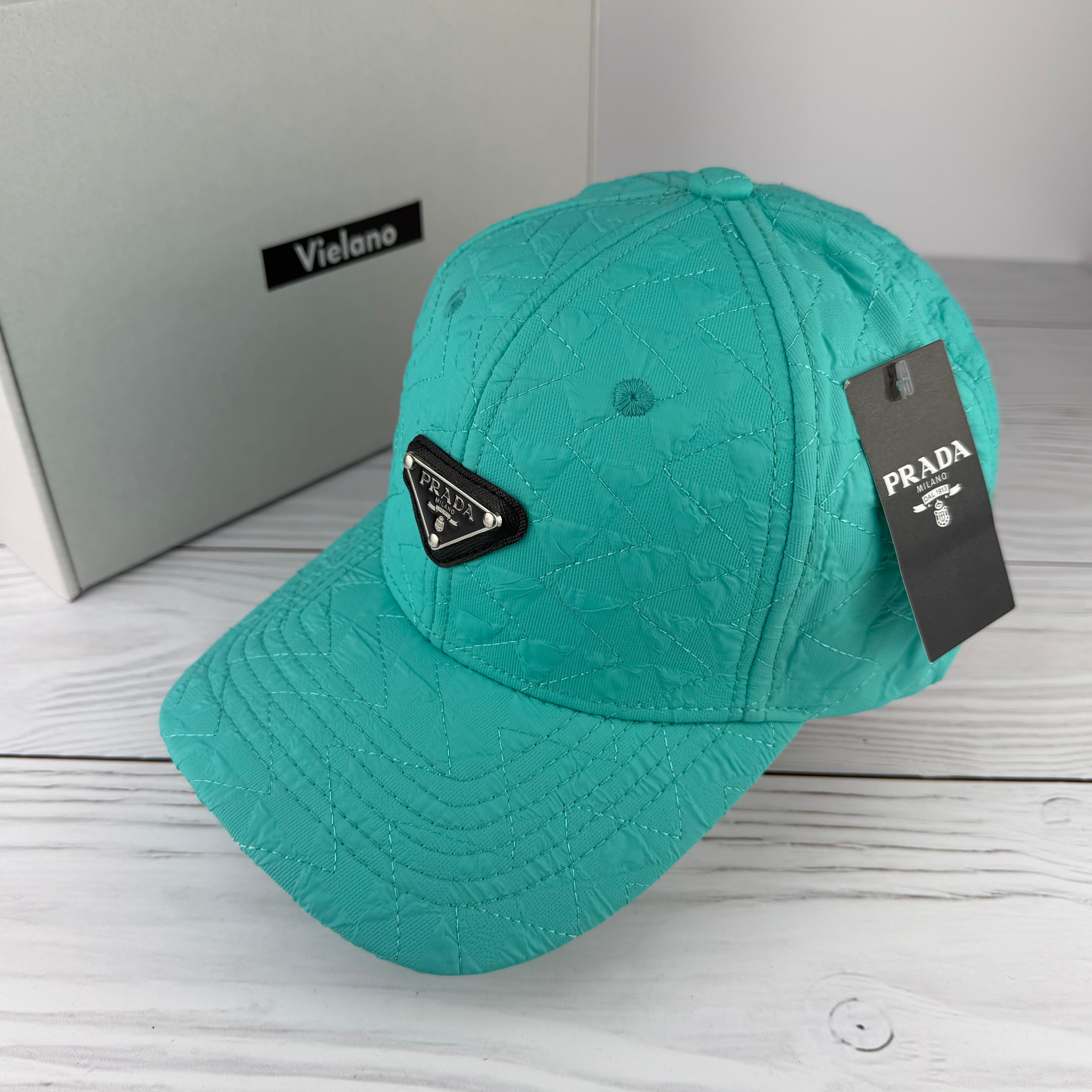 CASQUETTE PRADA SUPER QUALITÉ VN-529