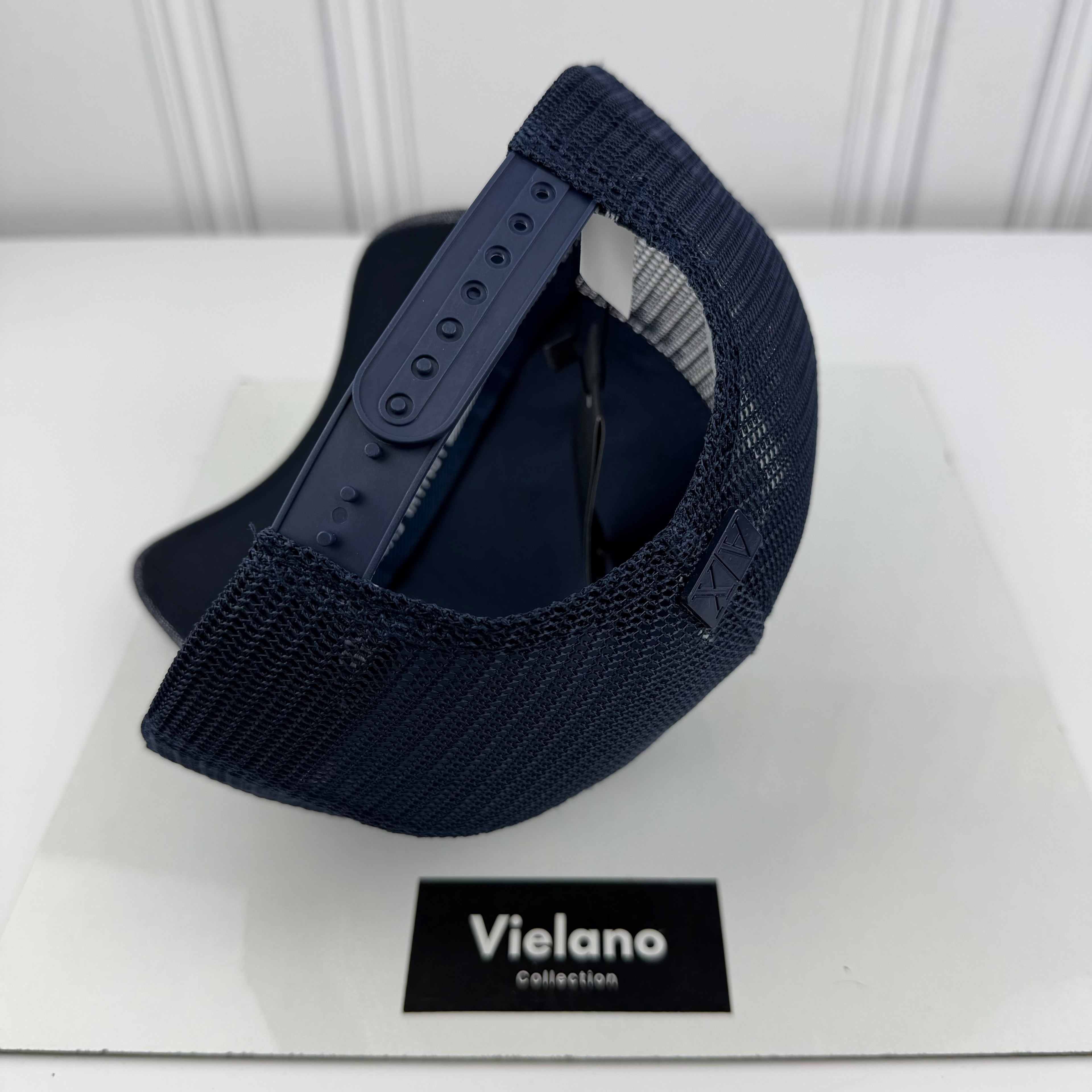 CASQUETTE ARMANI SUPER QUALITÉ VN-594