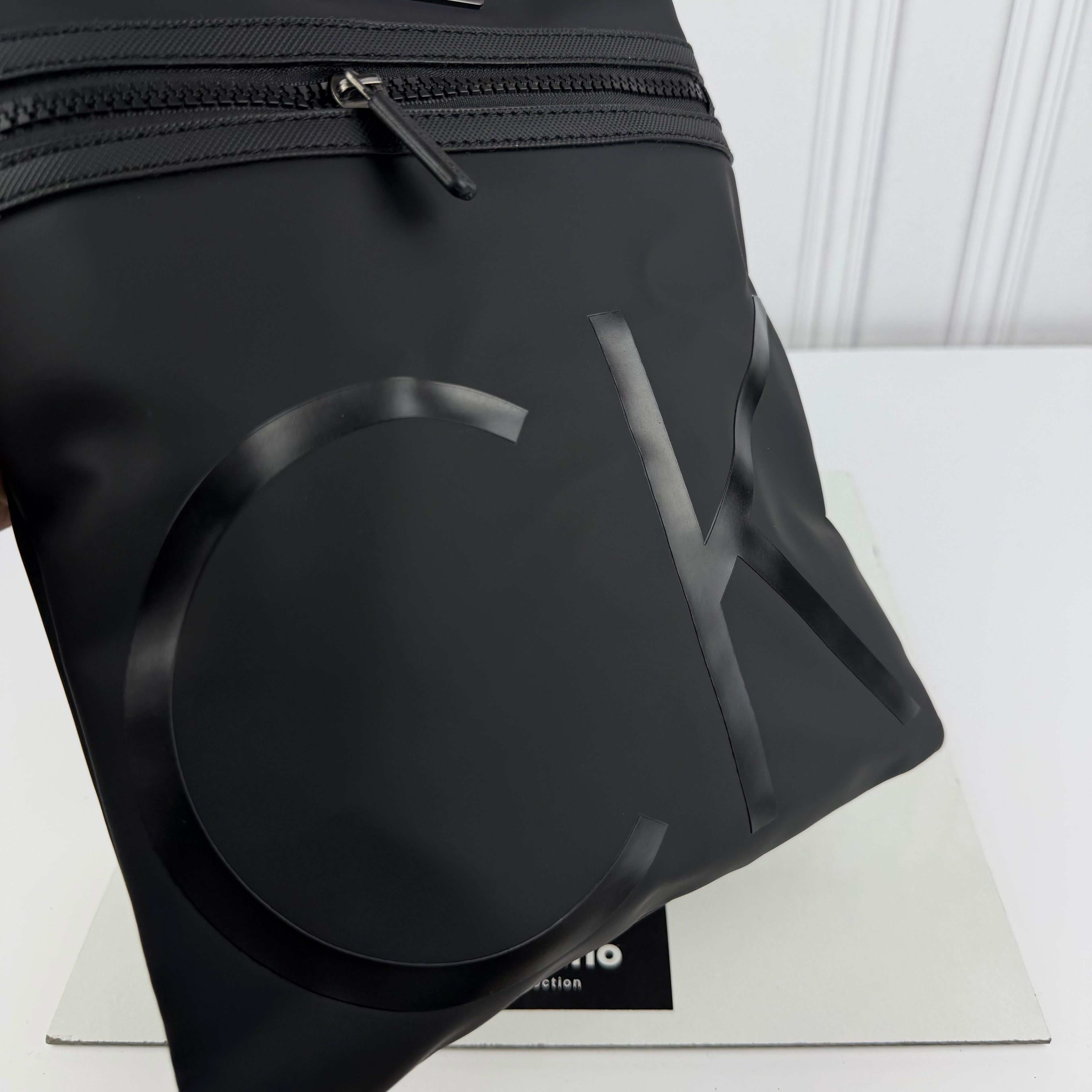 SACOCHE CALVIN KLEIN QUALITÉ PREMIUM VN-630