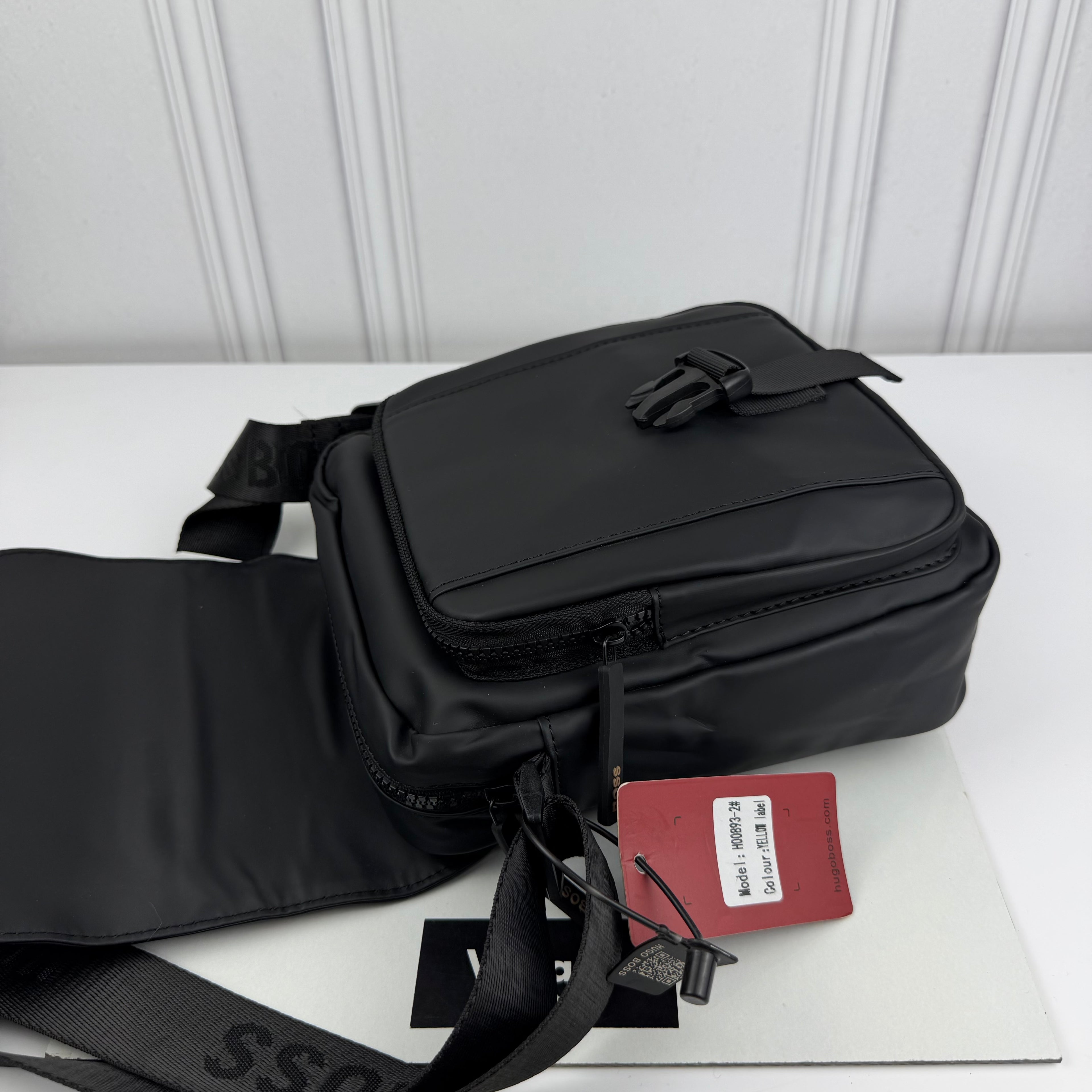 SACOCHE HUGO BOSS QUALITÉ PREMIUM VN-610