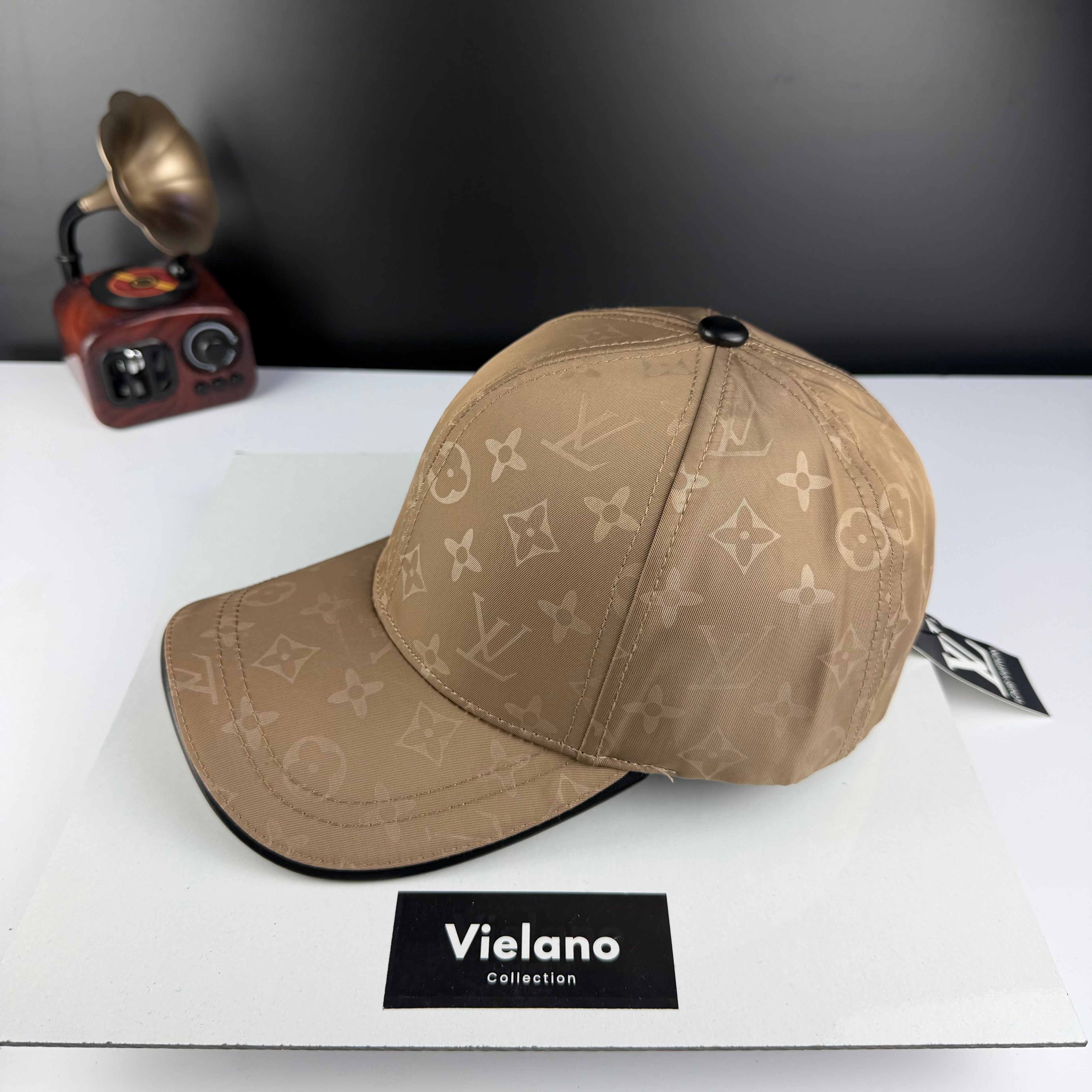 CASQUETTE LV SUPER QUALITÉ VN-504