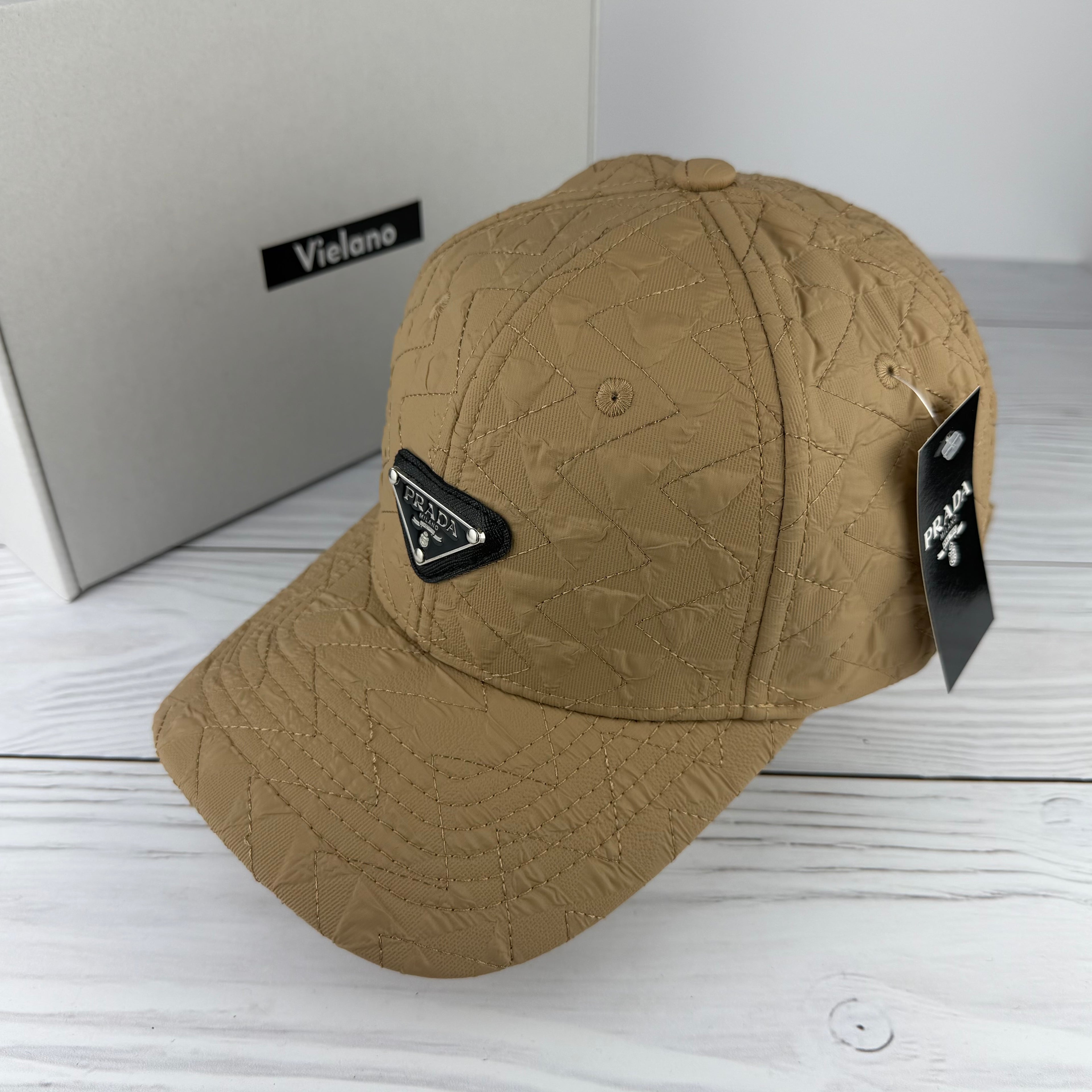 CASQUETTE PRADA SUPER QUALITÉ VN-527