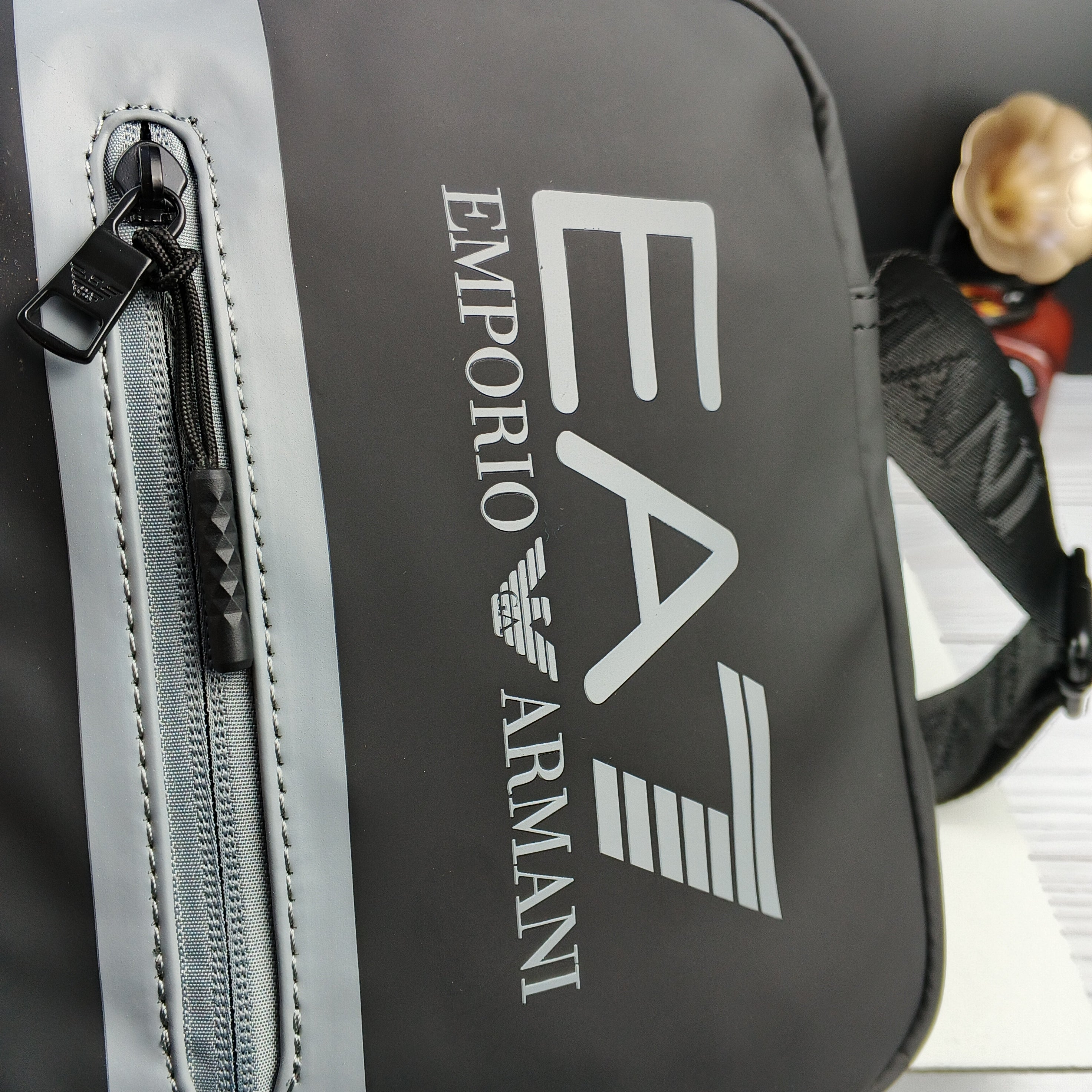 SACOCHE EA7 NOIR&GREY QUALITÉ PREMIUM VN-263