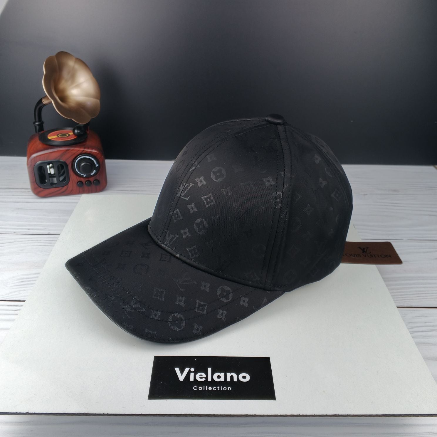 CASQUETTE LV SUPER QUALITÉ VN-165