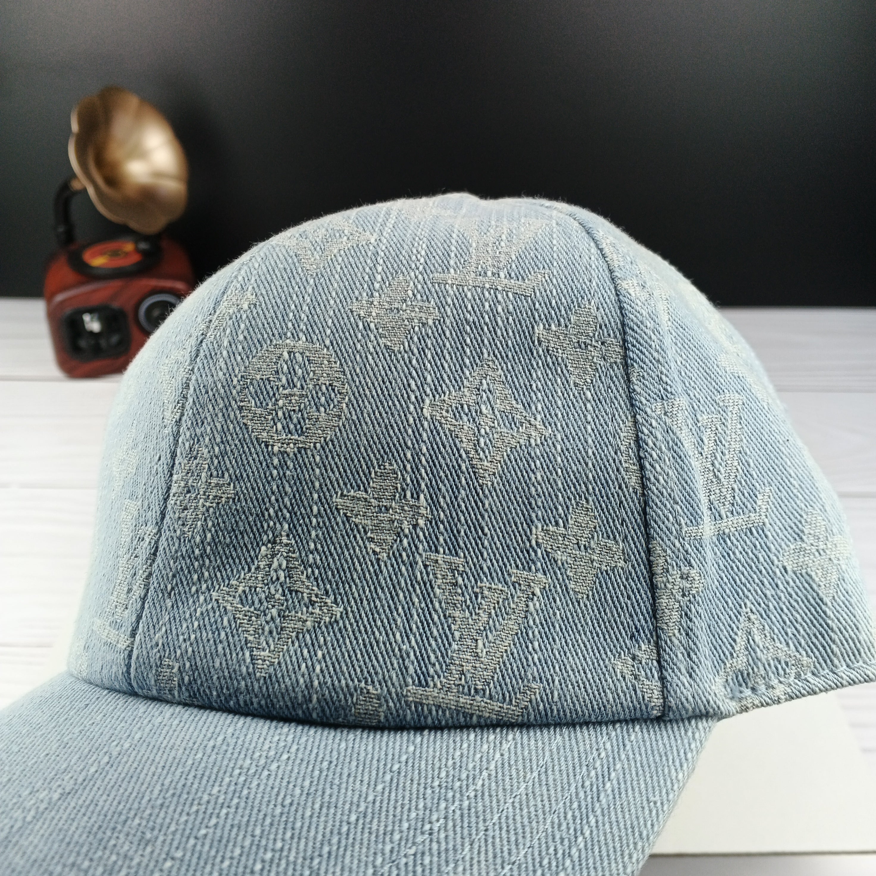 CASQUETTE LV QUALITÉ PREMIUM VN-329