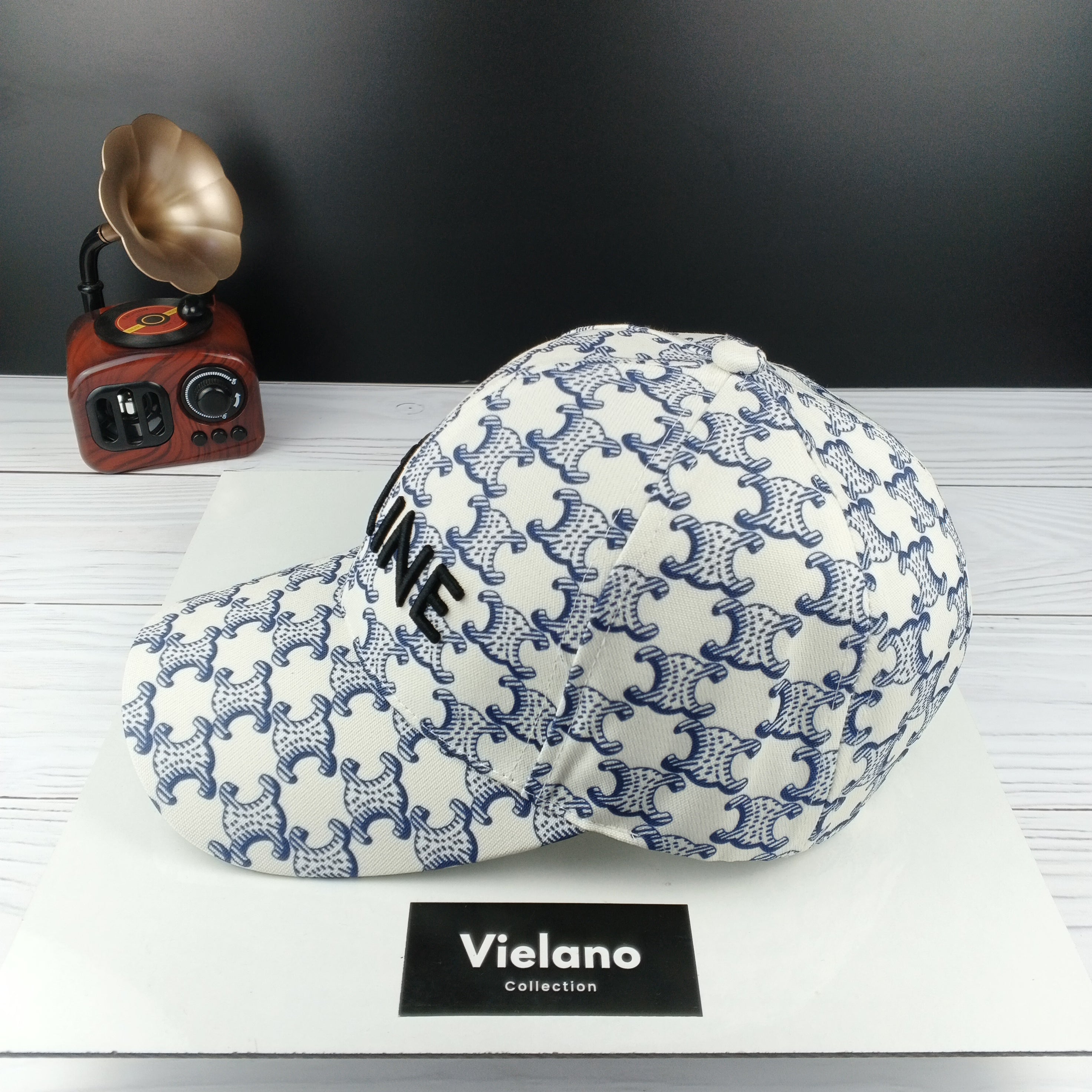 CASQUETTE CELINE QUALITÉ PREMIUM VN-332