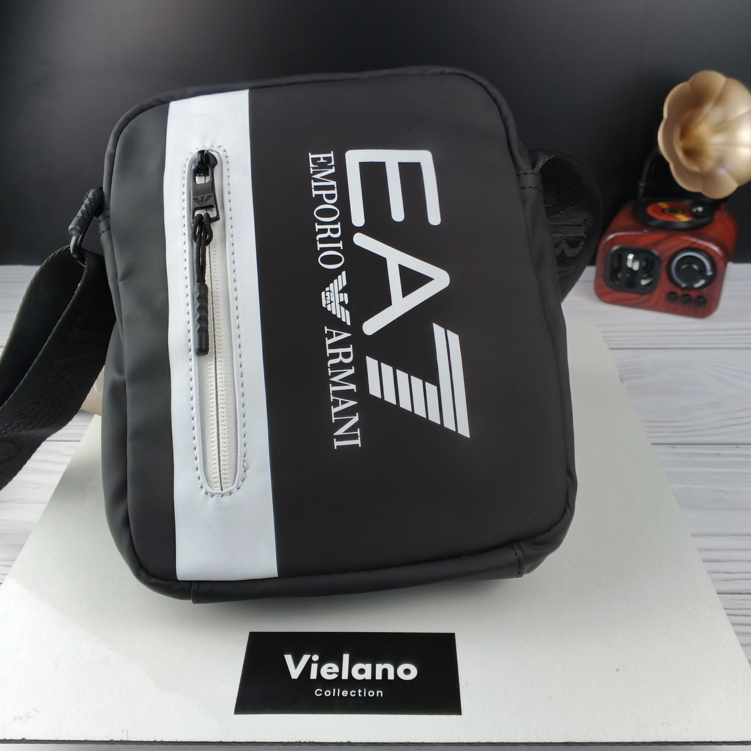 SACOCHE EA7 NOIR&BLANC QUALITÉ PREMIUM VN-264