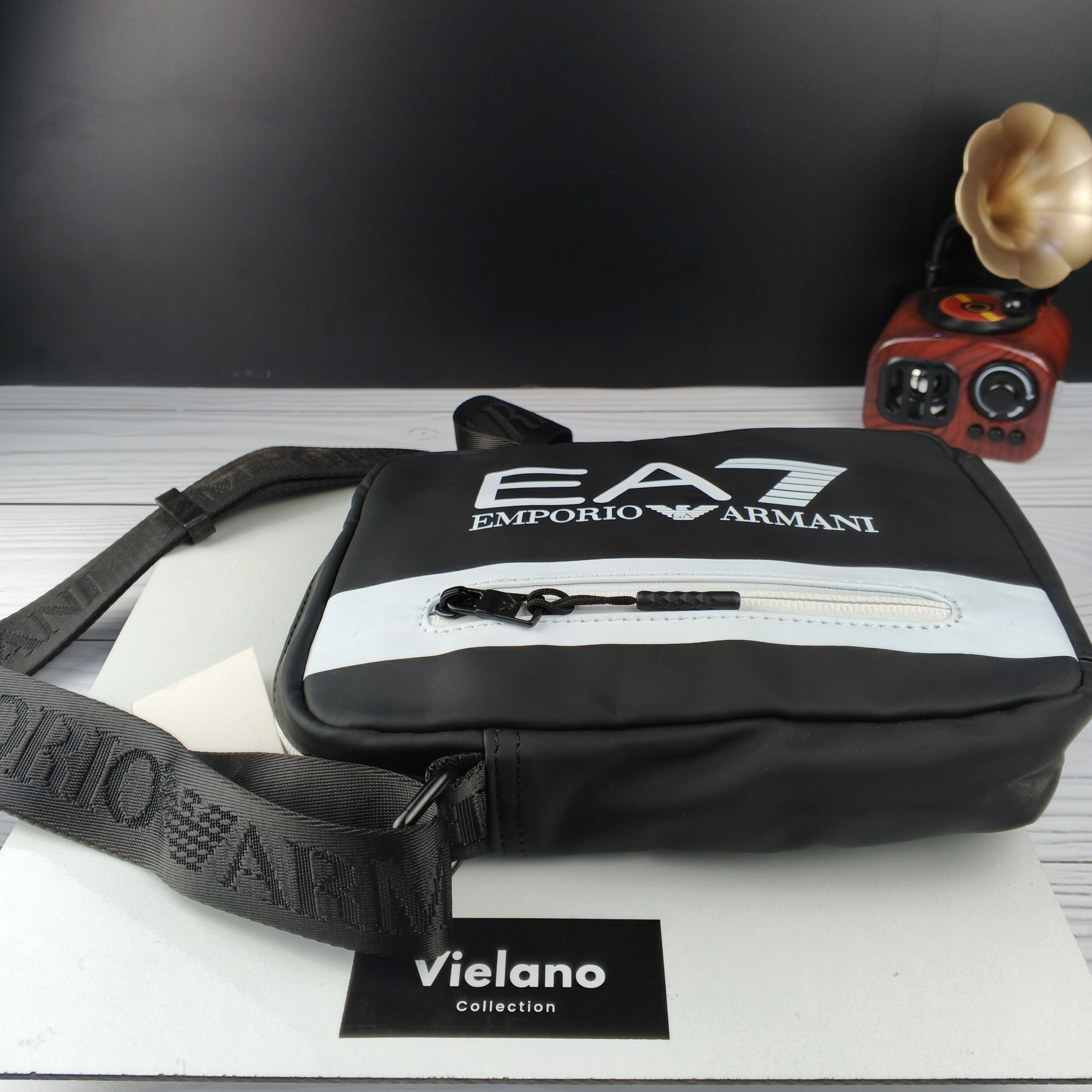 SACOCHE EA7 NOIR&BLANC QUALITÉ PREMIUM VN-264