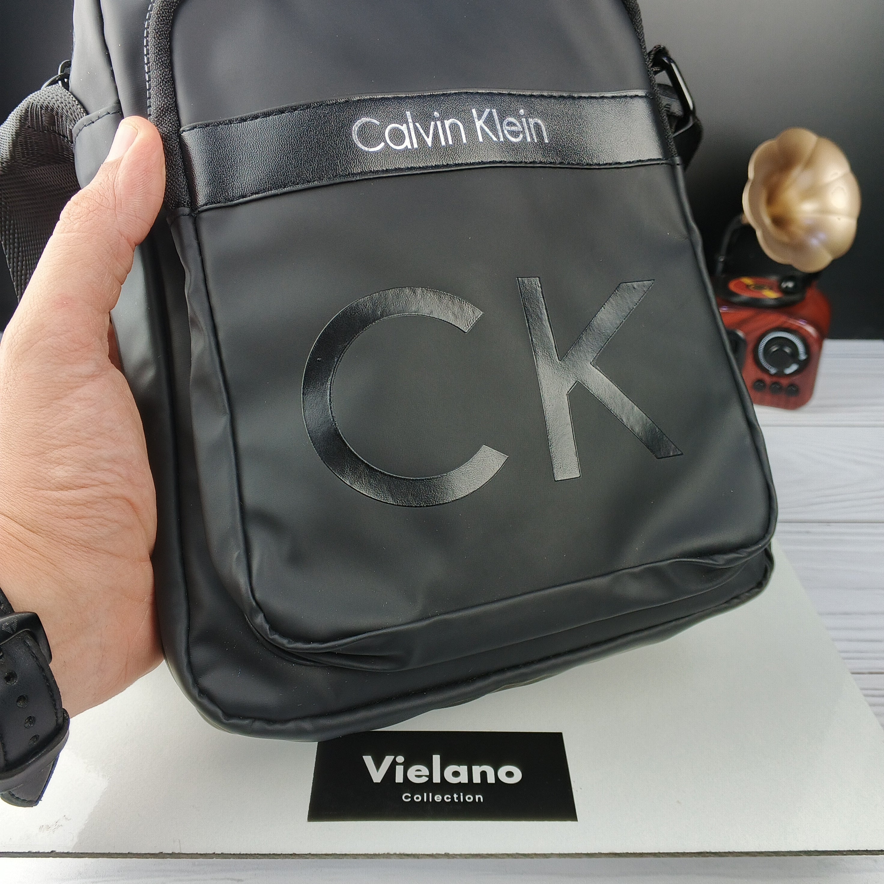 SACOCHE CALVIN KLEIN QUALITÉ PREMIUM VN-240