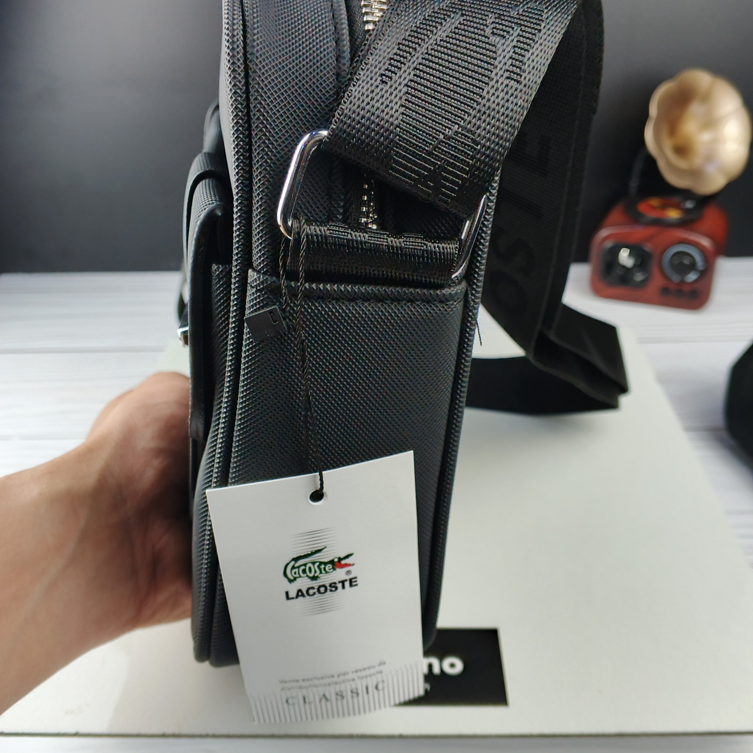 SACOCHE LACOSTE QUALITÉ PREMIUM VN-256