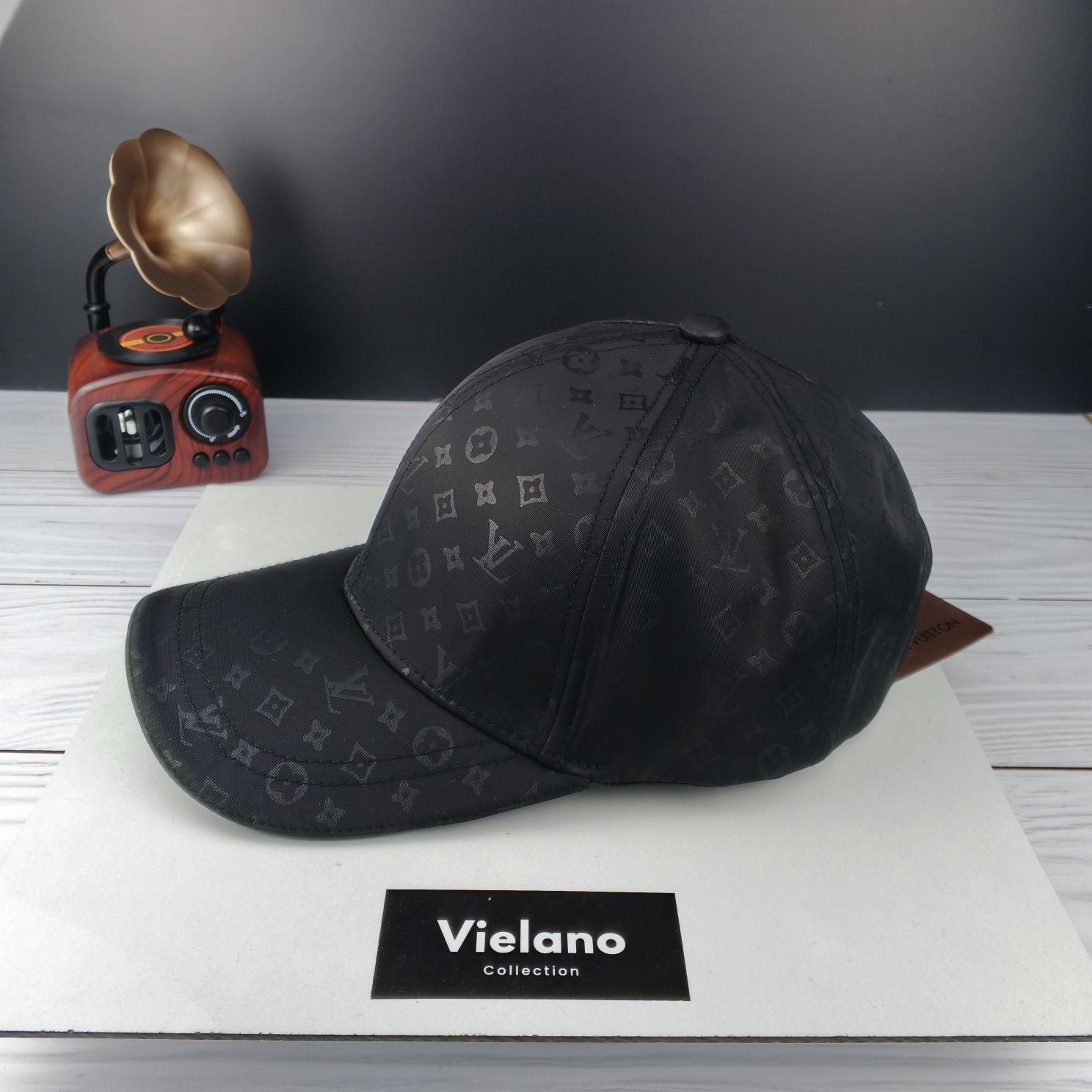 CASQUETTE LV SUPER QUALITÉ VN-165
