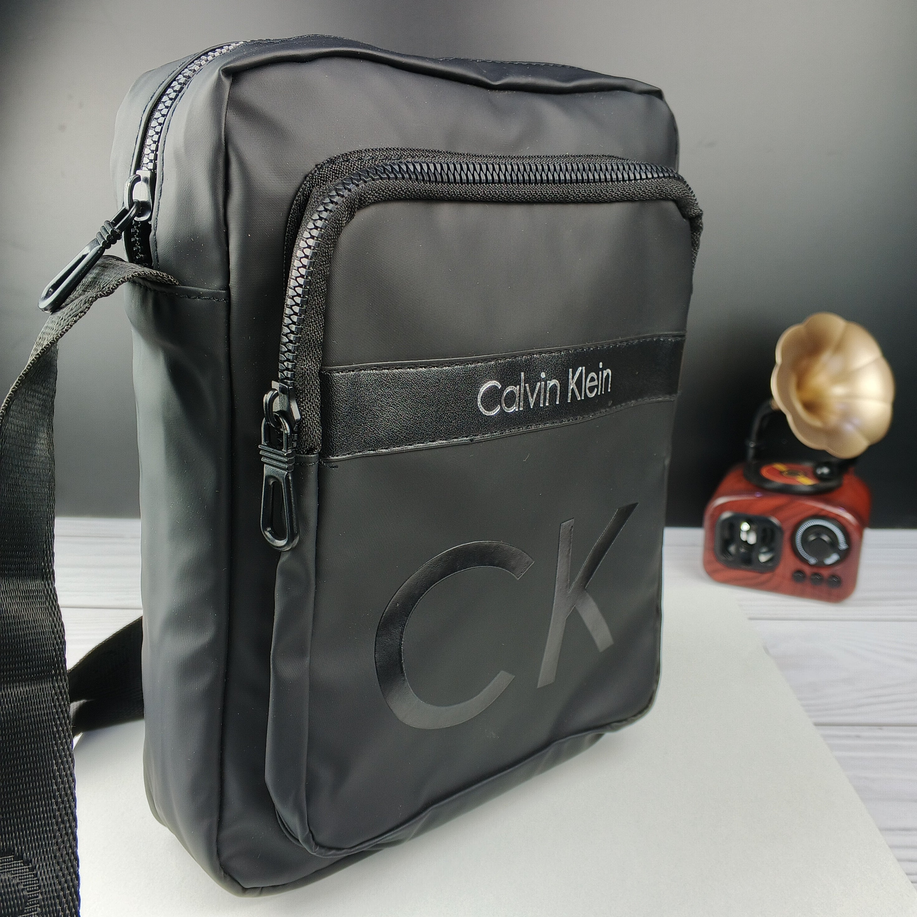 SACOCHE CALVIN KLEIN QUALITÉ PREMIUM VN-240