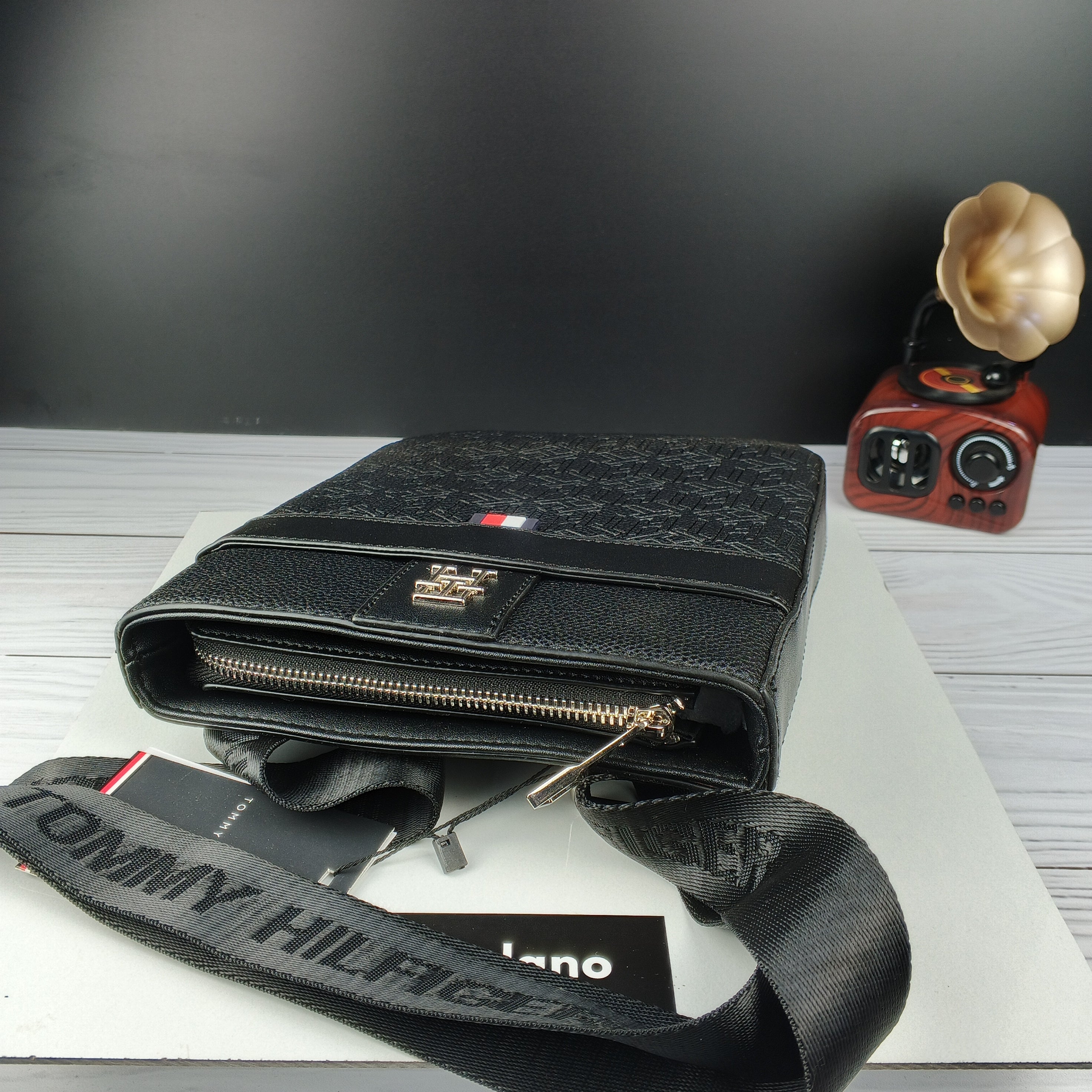 SACOCHE TOMMY QUALITÉ PREMIUM VN-243